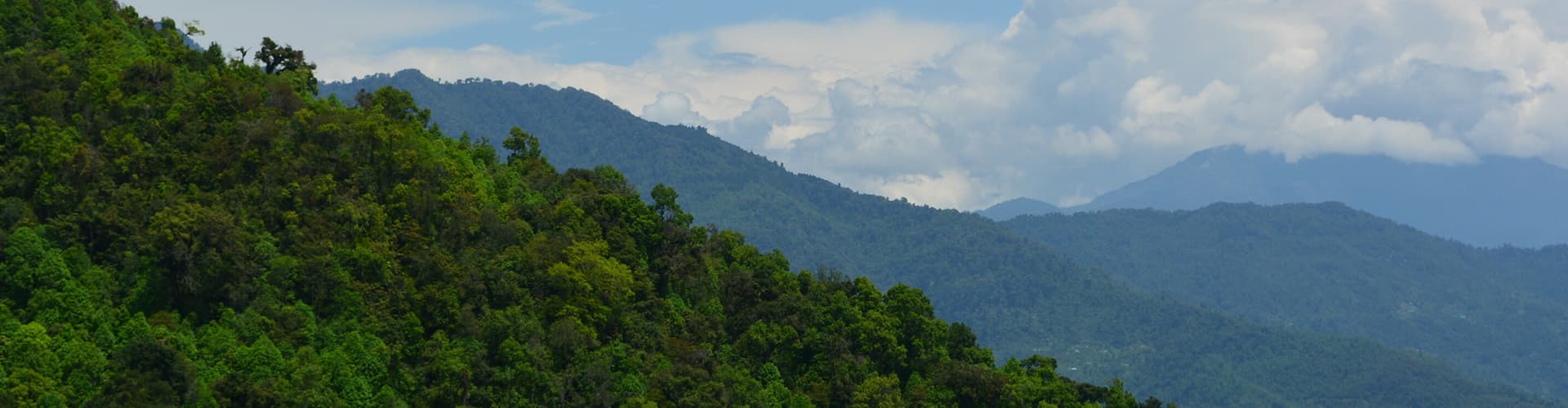 Gangtok and Darjeeling 7 Days 6 Night Package includes North Sikkim 3D2N ,Nathula Pass Changu Lake and Baba Harbhajan Temple and Darjeeling