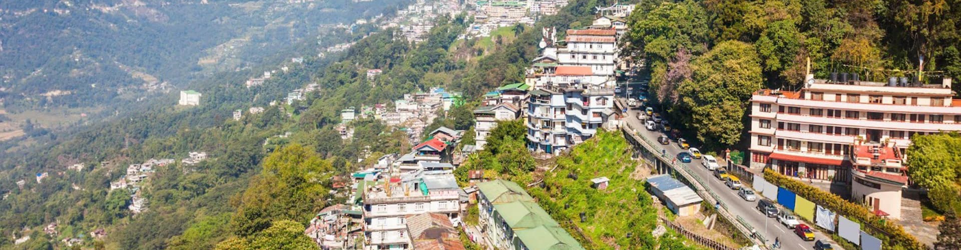 Gangtok Private Tour Package and Darjeeling 5 Days 4 Nights Package includes Nathula Pass,City tour and Darjeeling Sightseeing
