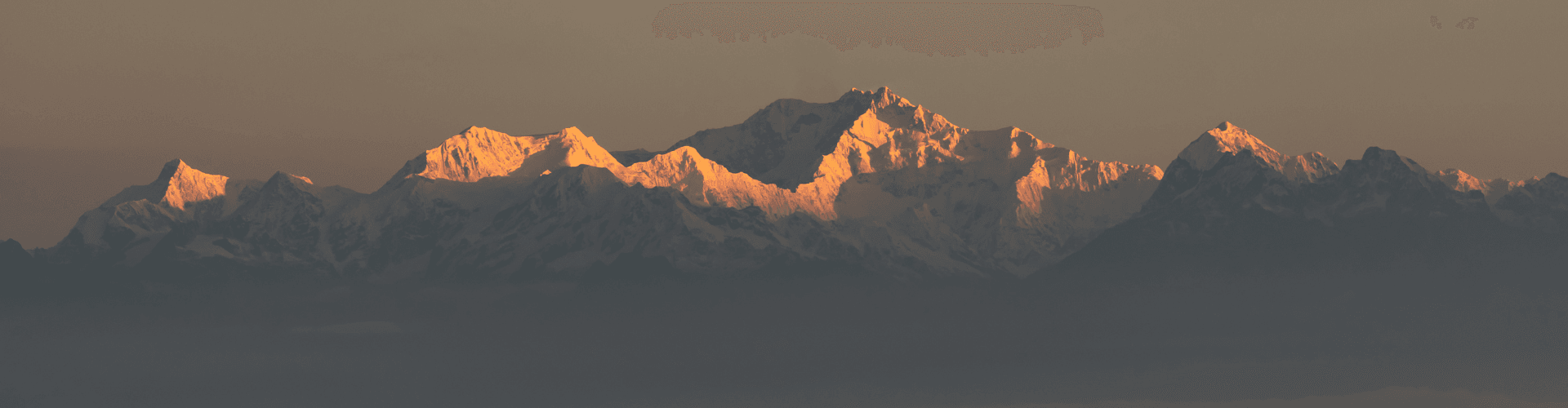 Gangtok 6 Days 5 Nights Package includes North Sikkim 2D1N East Sikkim and Darjeeling Sightseeing