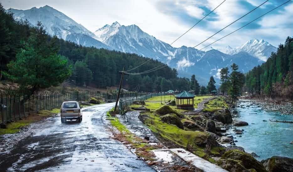 Gulmarg Tour Package